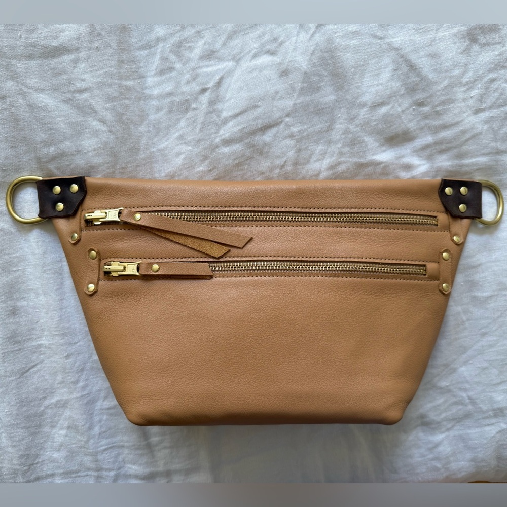 Of the Sun Large Leather Sling bag with Striped Strap - Picture 3 of 5